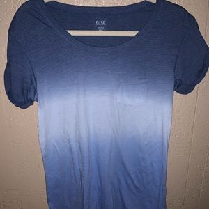 a.n.a ombré blue short sleeve tshirt (small)